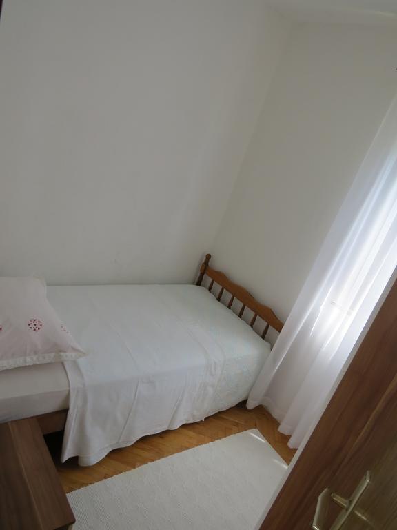 Apartments Lovric - 30 Meters To The Beach 特罗吉尔 外观 照片