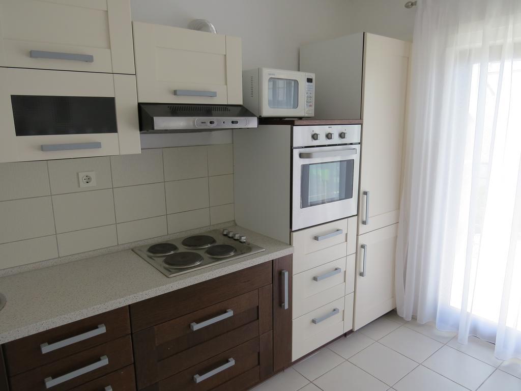 Apartments Lovric - 30 Meters To The Beach 特罗吉尔 外观 照片