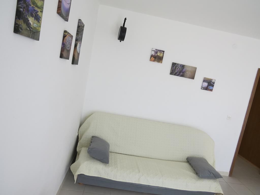 Apartments Lovric - 30 Meters To The Beach 特罗吉尔 外观 照片