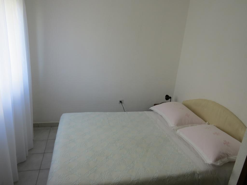 Apartments Lovric - 30 Meters To The Beach 特罗吉尔 外观 照片