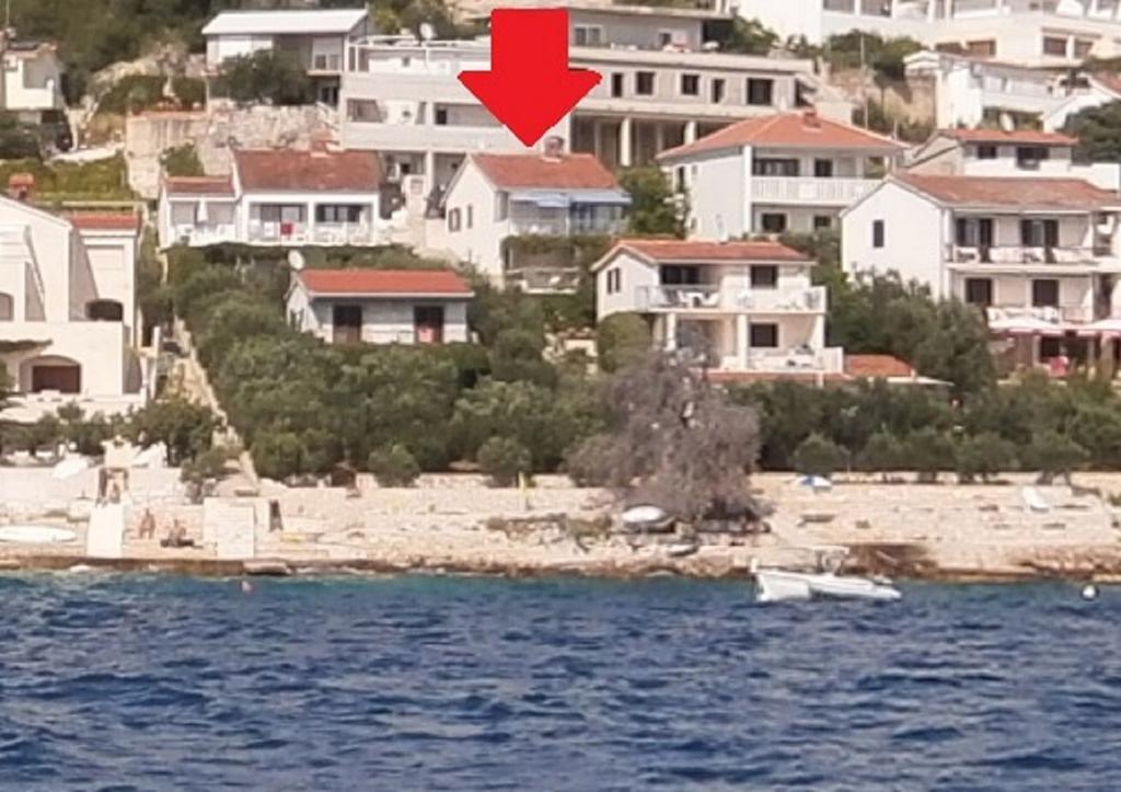 Apartments Lovric - 30 Meters To The Beach 特罗吉尔 外观 照片