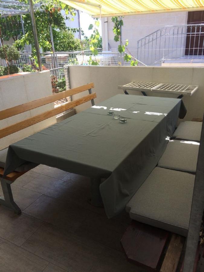 Apartments Lovric - 30 Meters To The Beach 特罗吉尔 外观 照片